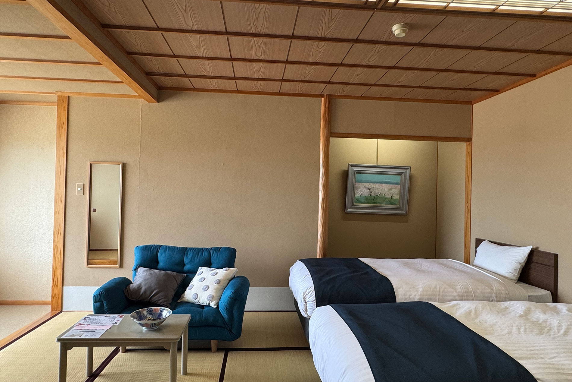 kaminoyamaonsen-tsukiokahotel-senkeien-kitanomaru-washitsu-zaou-washitsu-tatami-twin-bed-(3)